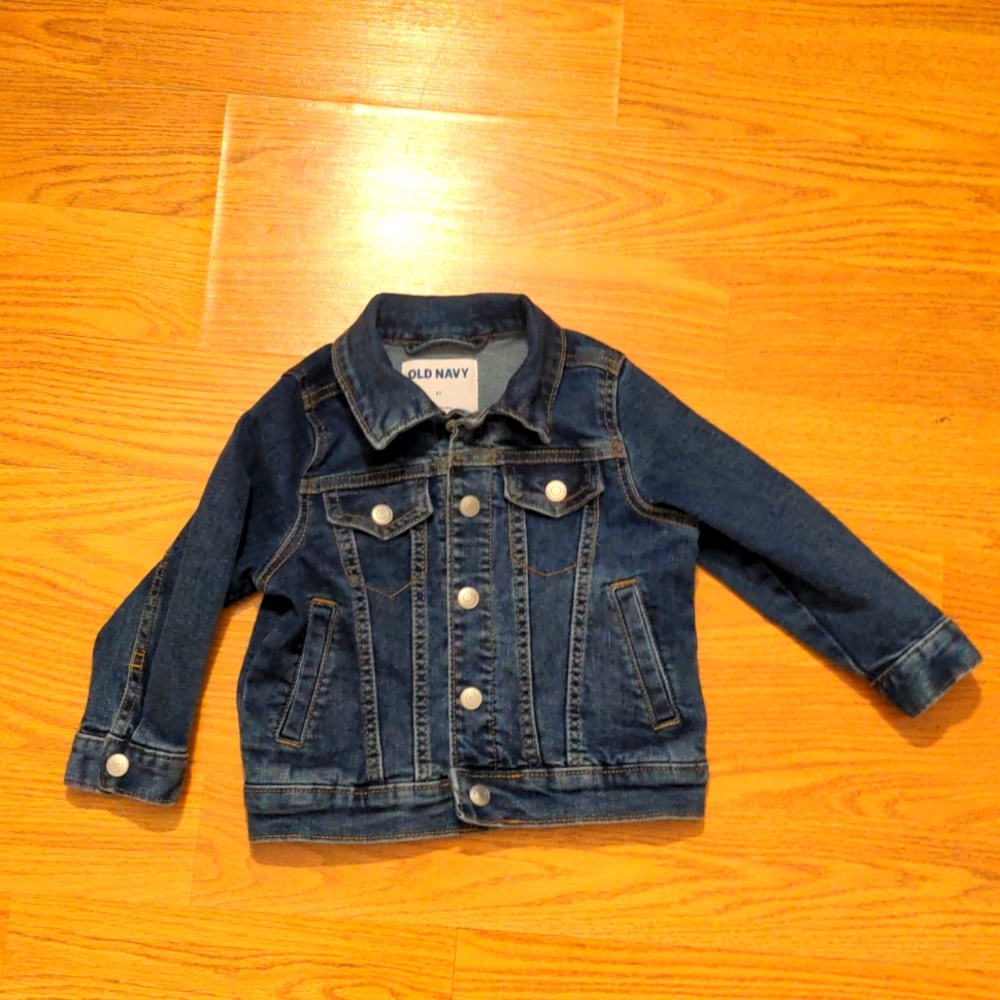 NEW Old Navy Unisex Medium-Wash Jean Jacket for Toddler Size 2T  NWOT